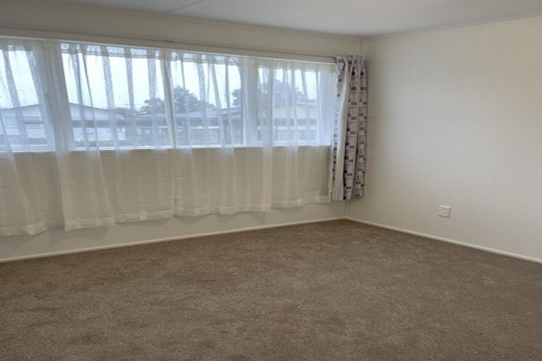 Photo of property in 92 Hillcrest Road, Papatoetoe, Auckland, 2025