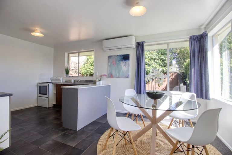 Photo of property in 1/24 Oldham Crescent, Halswell, Christchurch, 8025