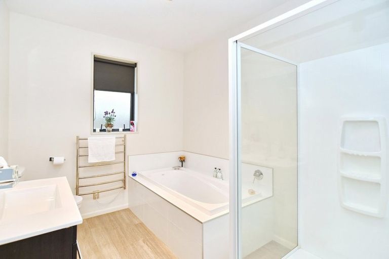 Photo of property in 16 Chestnut Place, Rangiora, 7400