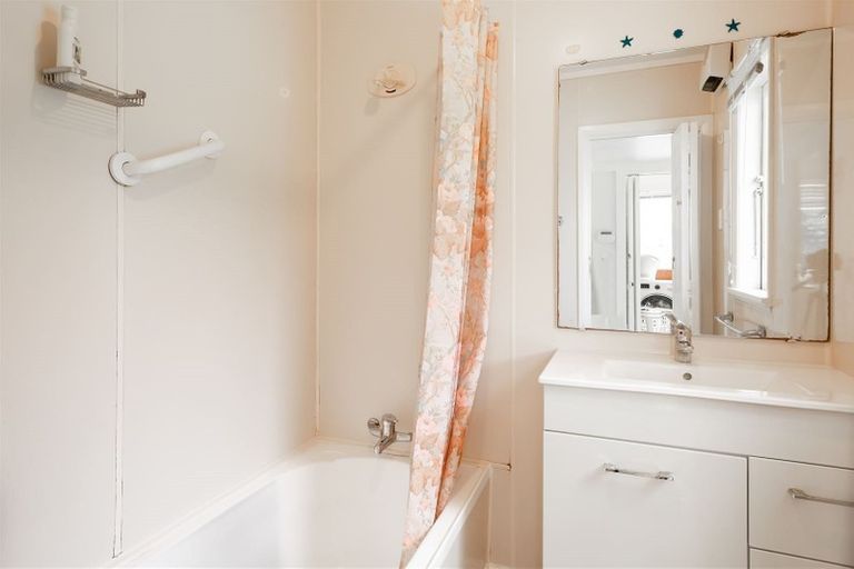 Photo of property in 362 Saint Marys Avenue, Te Awamutu, 3800