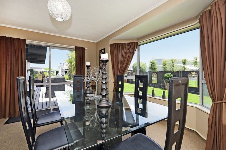 Photo of property in 48a Avenue Road, Greenmeadows, Napier, 4112