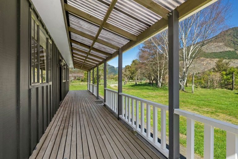 Photo of property in 137 Wakamarina Road, Canvastown, Havelock, 7178