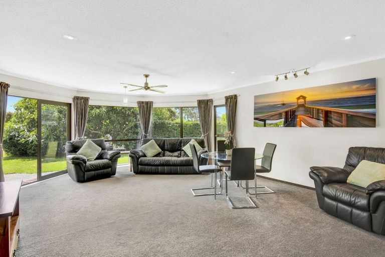 Photo of property in 37 Wood Leigh, Paraparaumu Beach, Paraparaumu, 5032