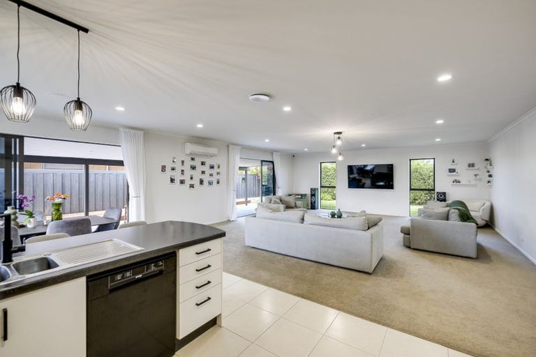 Photo of property in 3 Waitaha Place, Clive, 4102