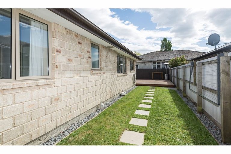 Photo of property in 65a Cleveland Street, Edgeware, Christchurch, 8013