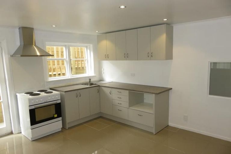 Photo of property in 31 Helston Road, Johnsonville, Wellington, 6037