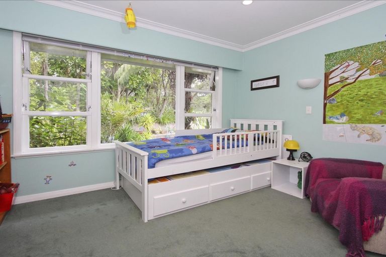 Photo of property in 238 Old Titirangi Road, Titirangi, Auckland, 0604