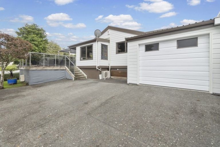 Photo of property in 11 Lake Domain Drive, Frankton, Hamilton, 3204