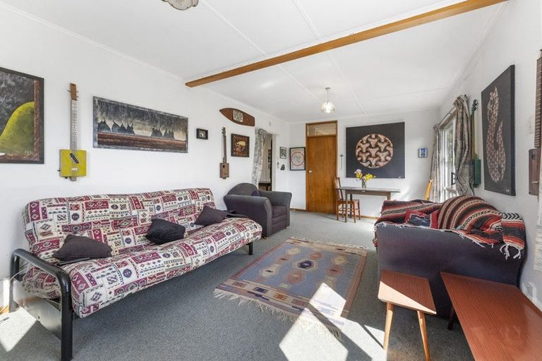 Photo of property in 2 Fraser Street, Roseneath, Port Chalmers, 9023
