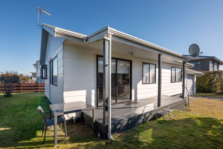 Photo of property in 21 Ingle Avenue, Richmond Heights, Taupo, 3330