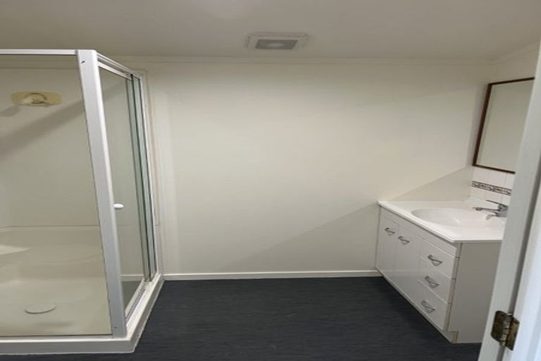 Photo of property in 123 Mokoia Road, Birkenhead, Auckland, 0626