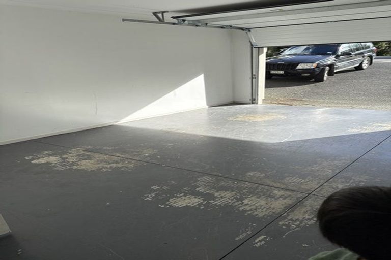 Photo of property in 48 Tauhinu Road, Greenhithe, Auckland, 0632