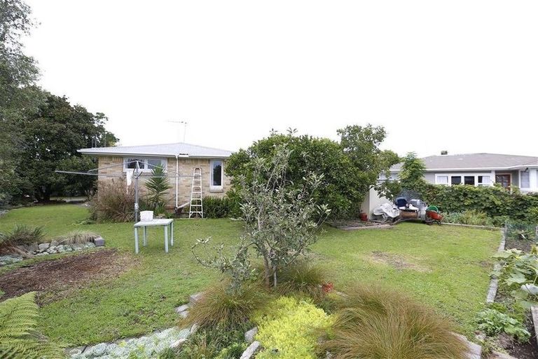 Photo of property in 8 Liston Crescent, Hillcrest, Hamilton, 3216