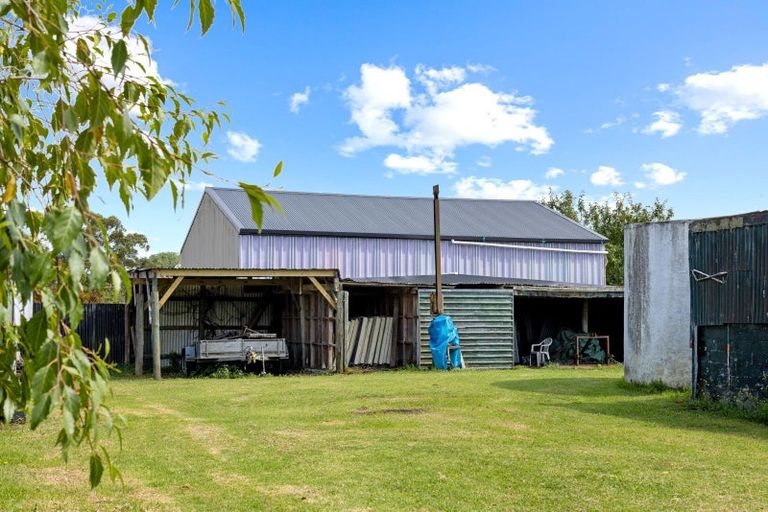 Photo of property in 966 Kahikatea Flat Road, Waitoki, Kaukapakapa, 0871