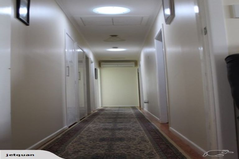 Photo of property in 6 Warren Street, Paparangi, Wellington, 6037