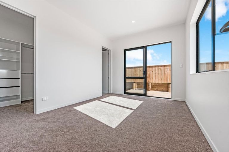 Photo of property in 50 Whakairo Crescent, Gulf Harbour, Whangaparaoa, 0930