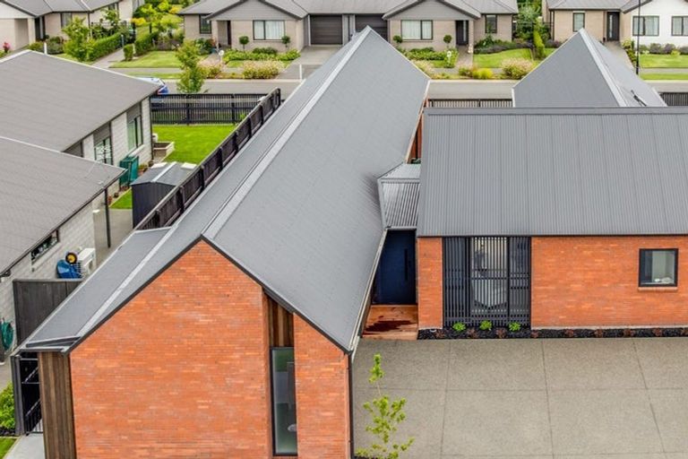 Photo of property in 13 Frank Ernest Crescent, Prebbleton, 7604