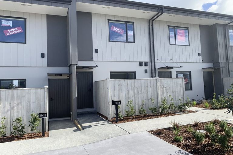 Photo of property in 10/18 Paraone Crescent, Takanini, 2112