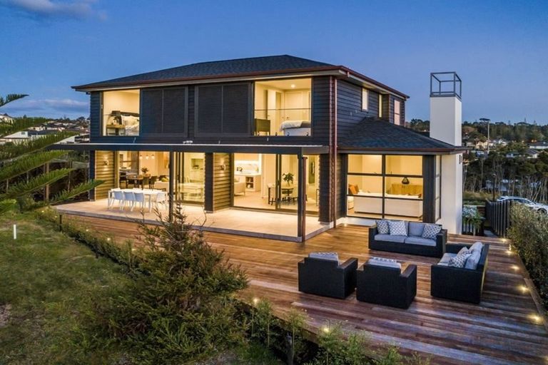 Photo of property in 18 Lucas Creek Way, Albany, Auckland, 0632