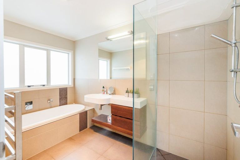 Photo of property in 410 Ruahine Street, Terrace End, Palmerston North, 4410