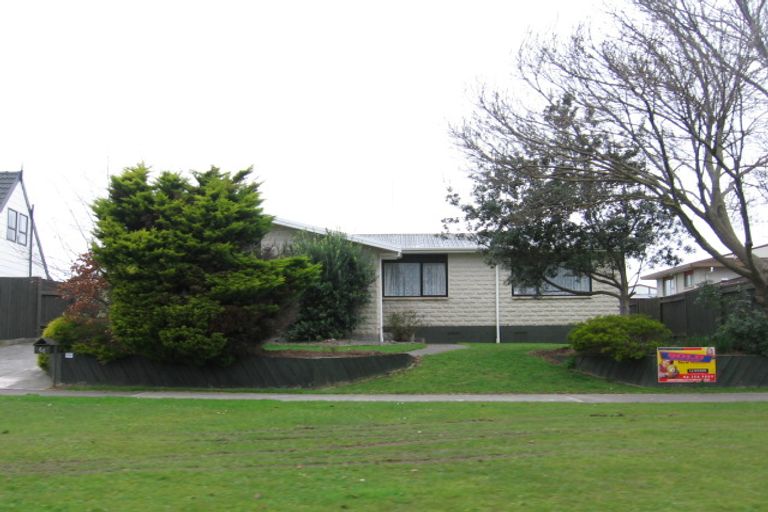 Photo of property in 44 Rhodes Drive, Kelvin Grove, Palmerston North, 4414