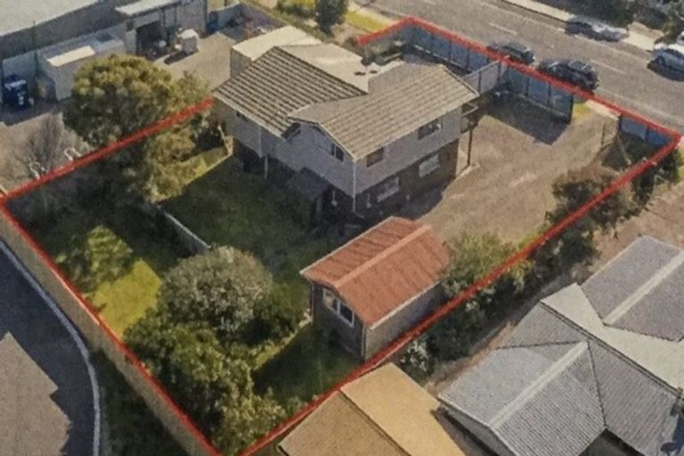 Photo of property in 13620l Papamoa Beach Road, Bethlehem, Tauranga, 3110