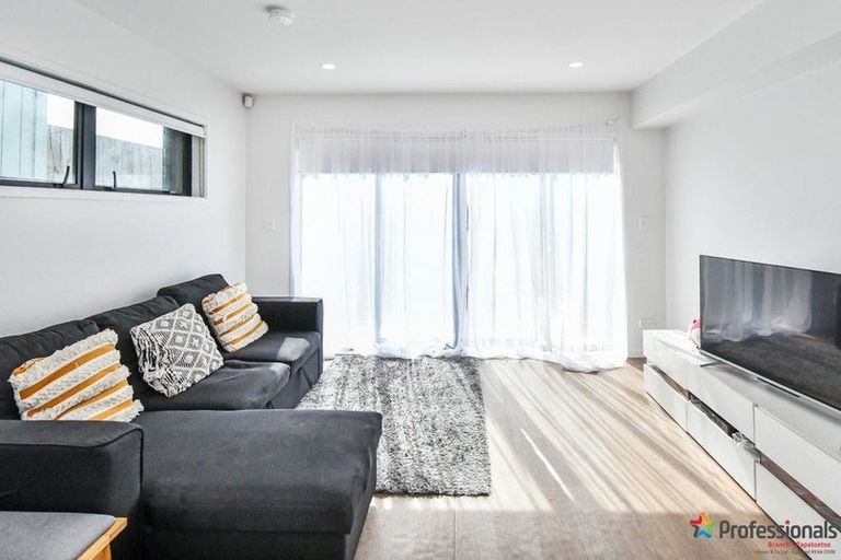 Photo of property in 78a Opaheke Road, Opaheke, Papakura, 2113