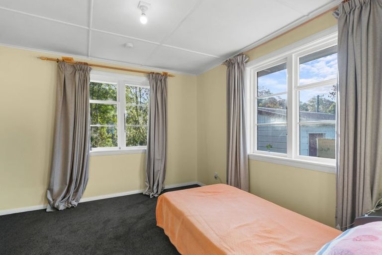 Photo of property in 35 Attlee Crescent, Bryndwr, Christchurch, 8053