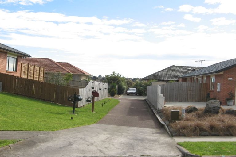 Photo of property in 28 Castlehill Court, Wattle Downs, Auckland, 2103