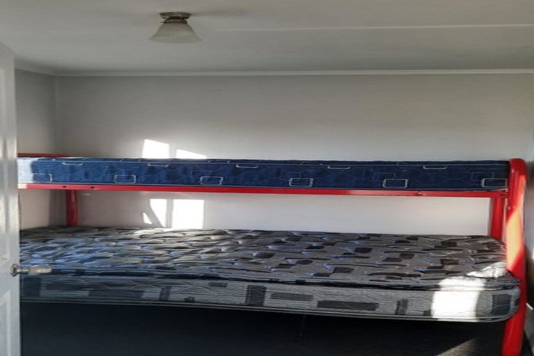 Photo of property in 16 Robinson Street, Foxton, 4814