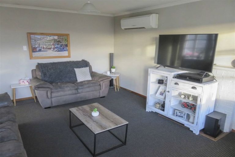 Photo of property in 61 Totara Street, Newfield, Invercargill, 9812