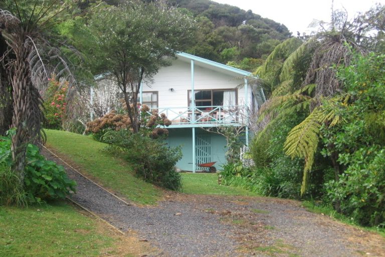 Photo of property in 50 Harbour View Road, Coromandel, 3581