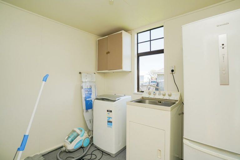 Photo of property in 99 Morton Street, Strathern, Invercargill, 9812