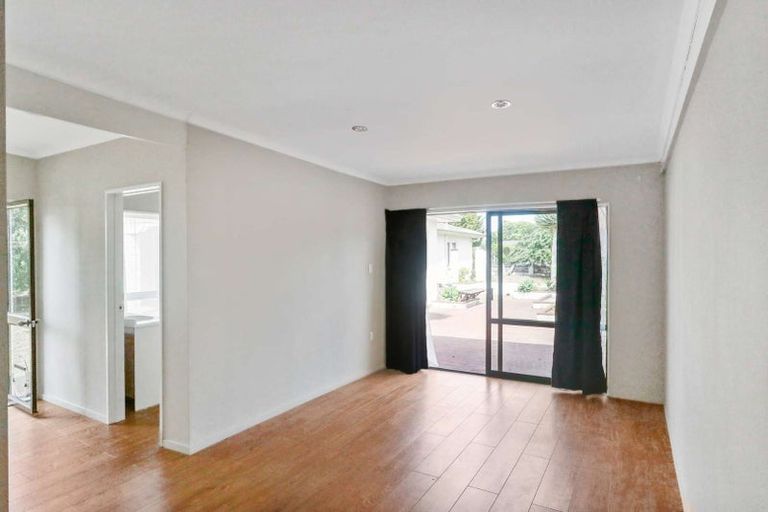 Photo of property in 20 Beaumaris Way, Conifer Grove, Takanini, 2112