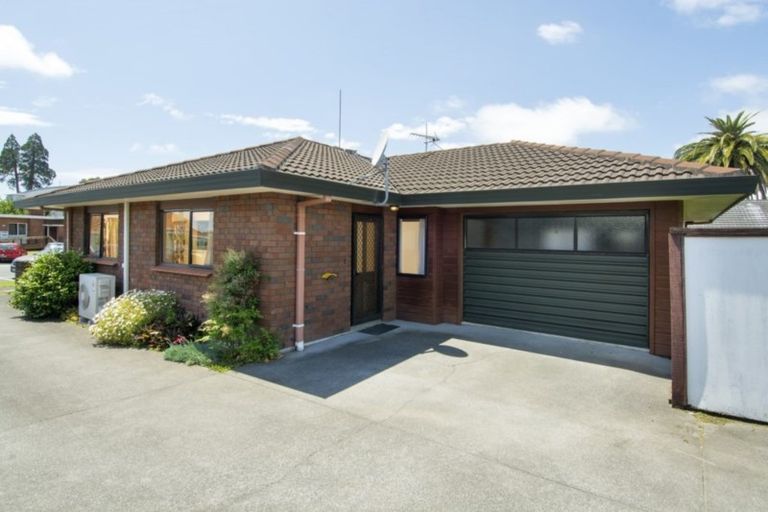 Photo of property in 1/24 Fourth Avenue, Tauranga, 3110