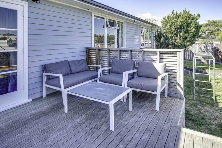 Photo of property in 274 Seaview Road, Stoke, Nelson, 7011