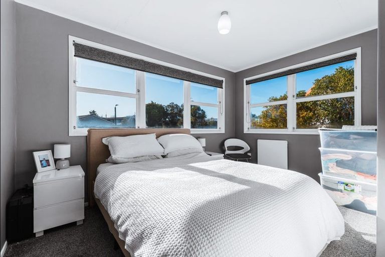 Photo of property in 2a Ward Place, Richmond Heights, Taupo, 3330