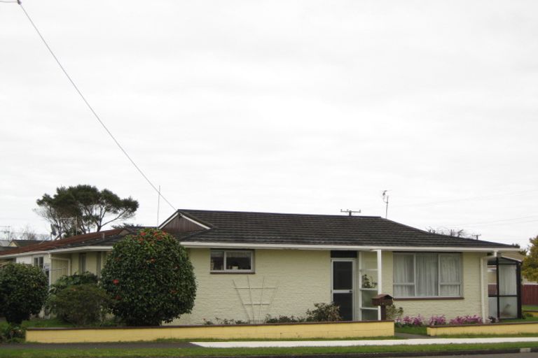 Photo of property in 12 Lyn Street, Lynmouth, New Plymouth, 4310