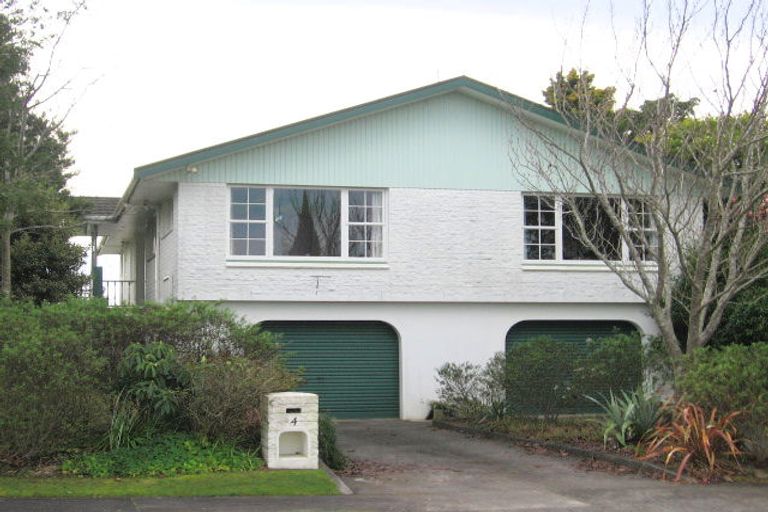 Photo of property in 4 Grassy Downs Place, St Andrews, Hamilton, 3200