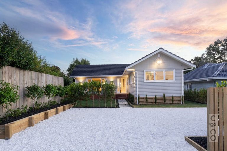 Photo of property in 2 Queen Street, Riverhead, 0820