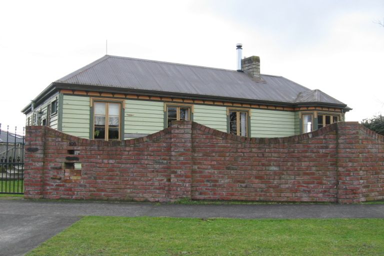 Photo of property in 102 Atawhai Road, Fitzherbert, Palmerston North, 4410