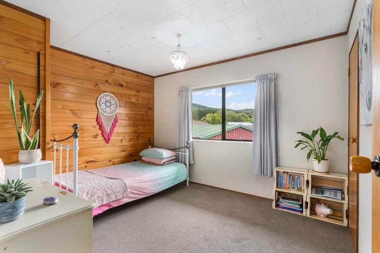 Photo of property in 121 Onemana Drive, Onemana, Whangamata, 3691