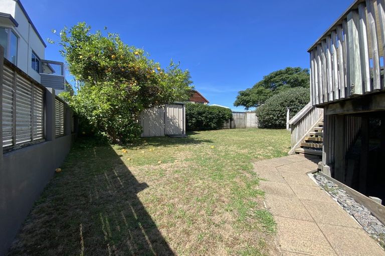 Photo of property in 327a Oceanbeach Road, Mount Maunganui, 3116