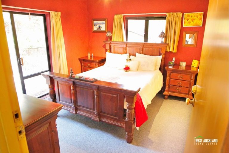 Photo of property in 623a Swanson Road, Swanson, Auckland, 0612