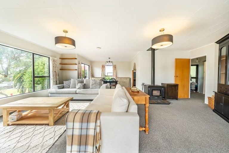 Photo of property in 12 Transom Close, Whitby, Porirua, 5024