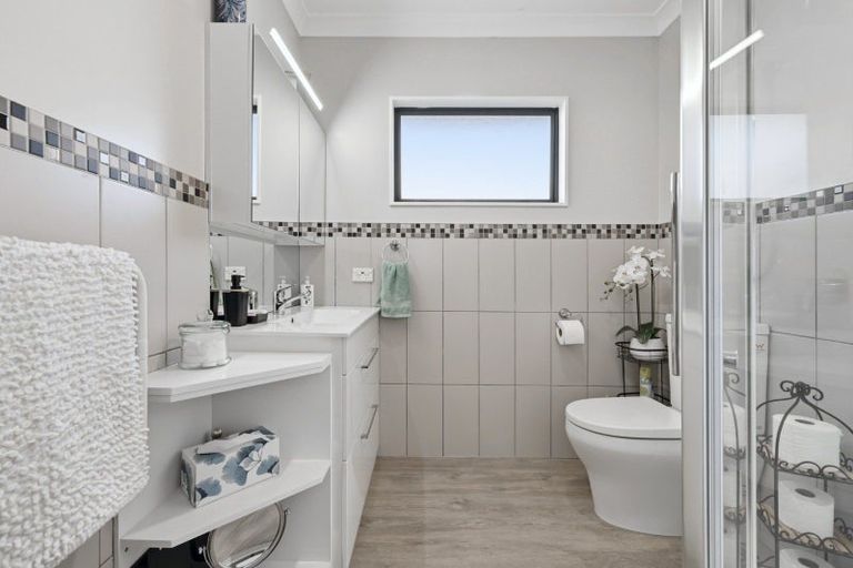 Photo of property in 6a Taramea Rise, Pyes Pa, Tauranga, 3112
