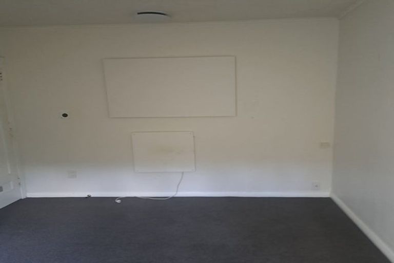 Photo of property in 51 Albemarle Road, Northland, Wellington, 6012