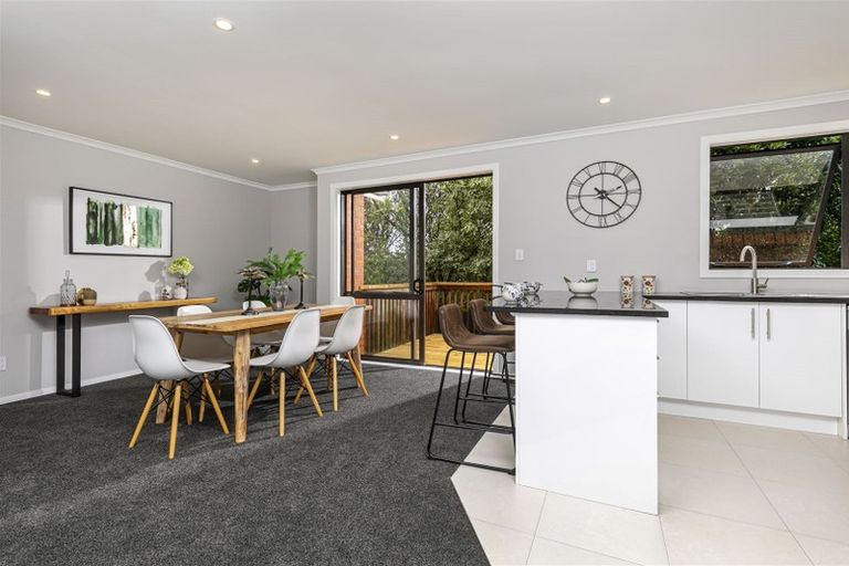 Photo of property in 8 Gordon Stanley Drive, Massey, Auckland, 0614