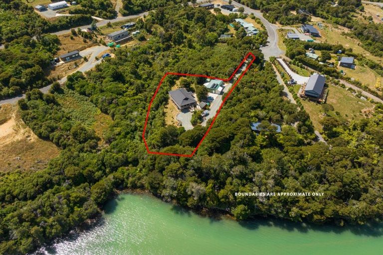 Photo of property in 16 Tai Close, Kaiuma Bay, Havelock, 7178