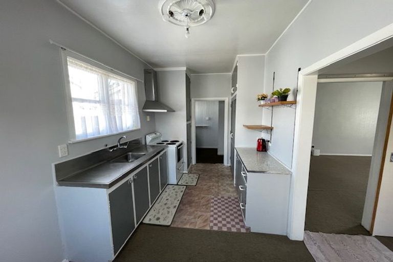 Photo of property in 96 Naenae Road, Naenae, Lower Hutt, 5011